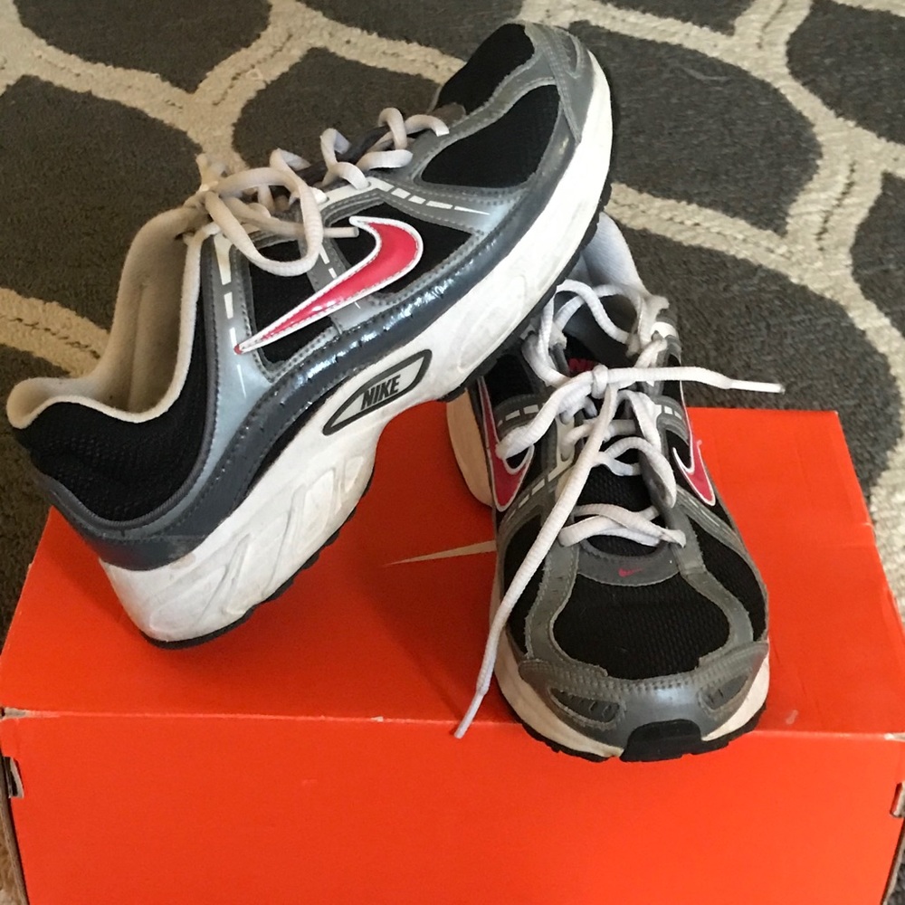 Nike shoes women